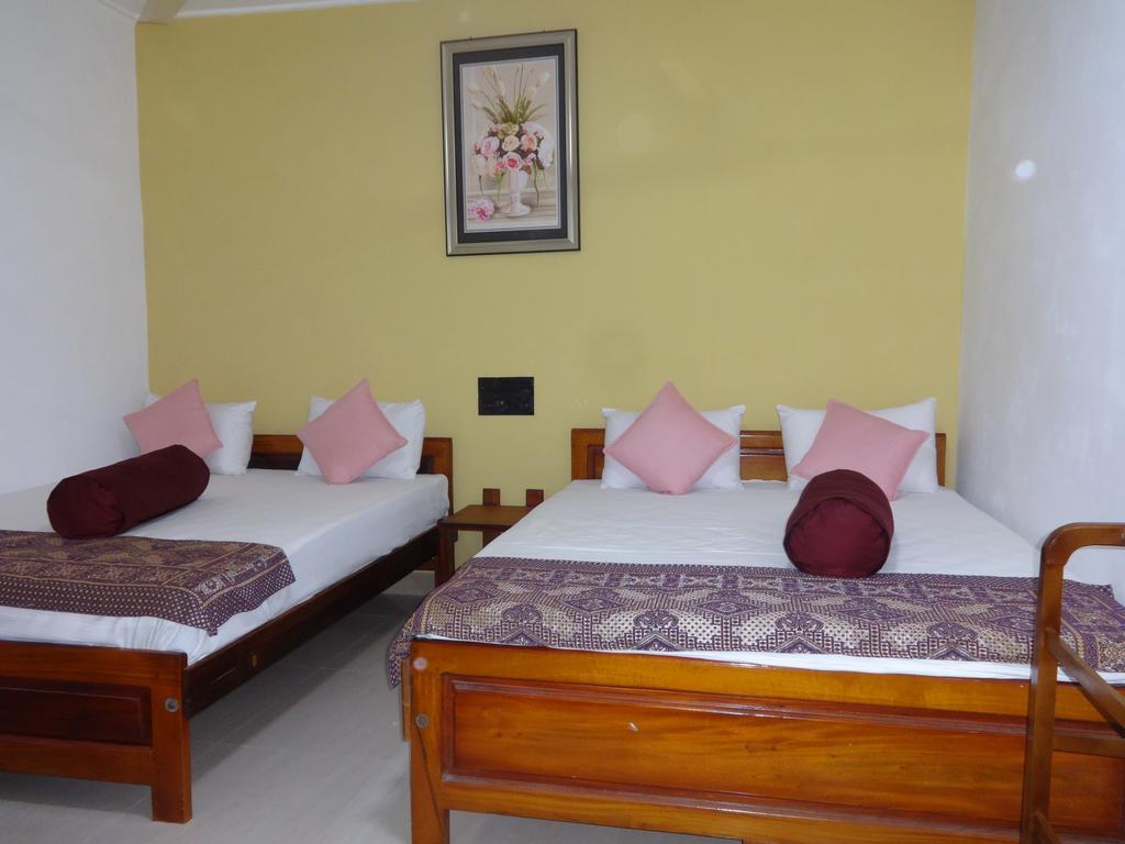 Dutch Bay Beach Cottages تريكونامالاي المظهر الخارجي الصورة
